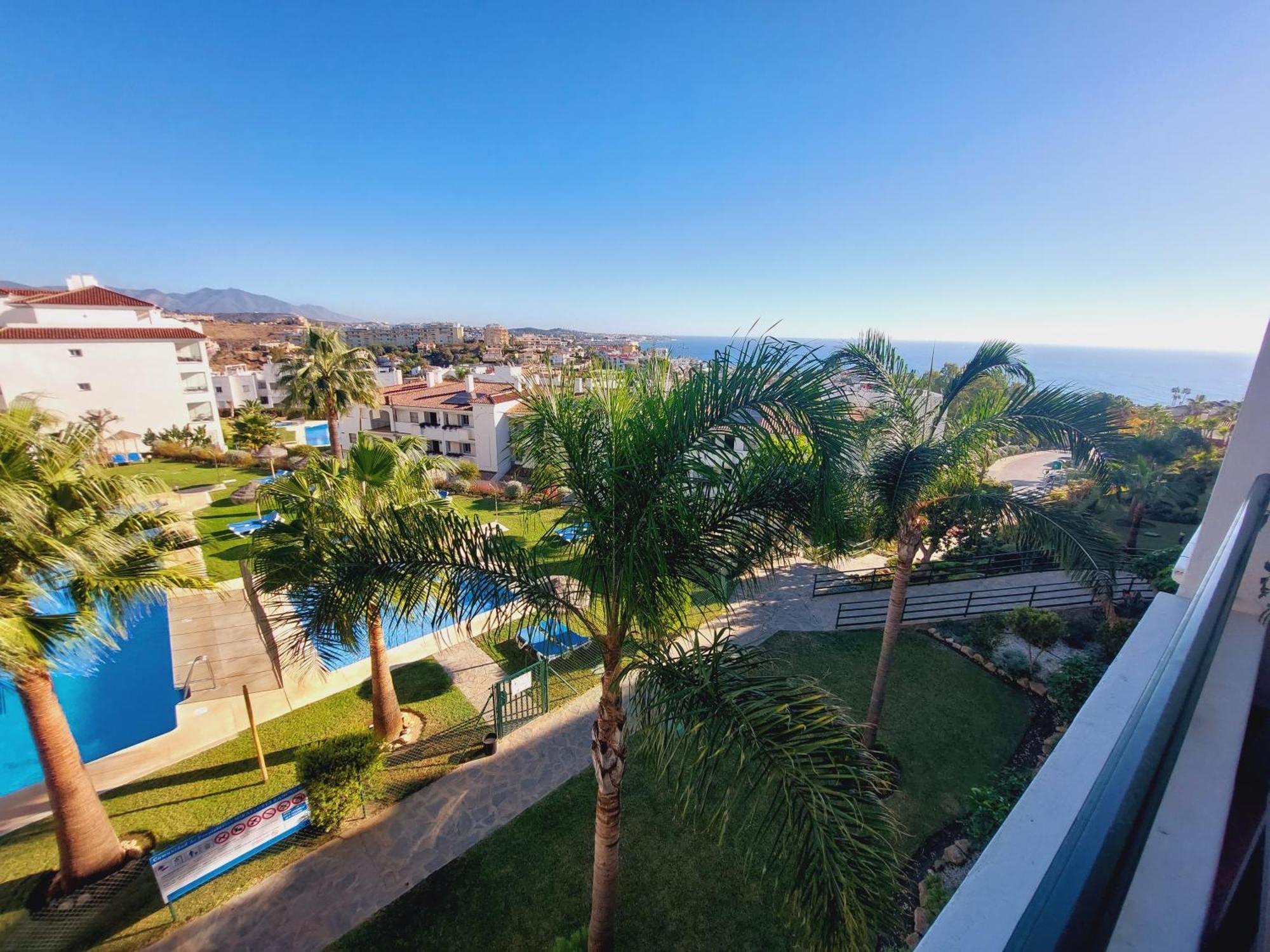 Beautiful Apartment Sea&Mountains Views La Cala De Mijas Buitenkant foto
